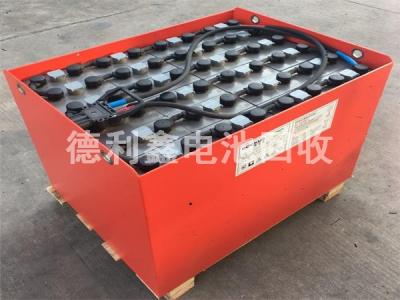 上門(mén)回收叉車(chē)舊電瓶回收，電瓶叉車(chē)蓄電池回收