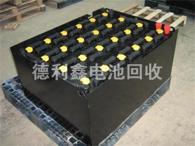 回收叉車(chē)電池_回收叉車(chē)電池價(jià)格_叉車(chē)廢舊蓄電池回收